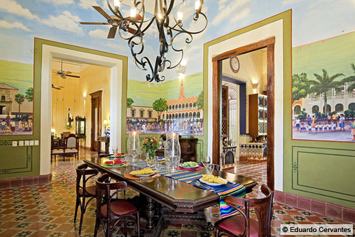 123-Los Dos dining room (c) Eduardo Cervantes.jpg